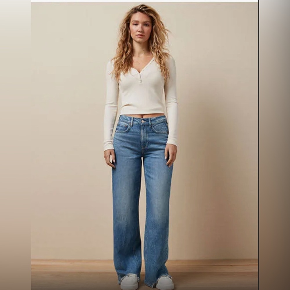 AE Super High Wasted Baggy Wide Leg Jeans NWT